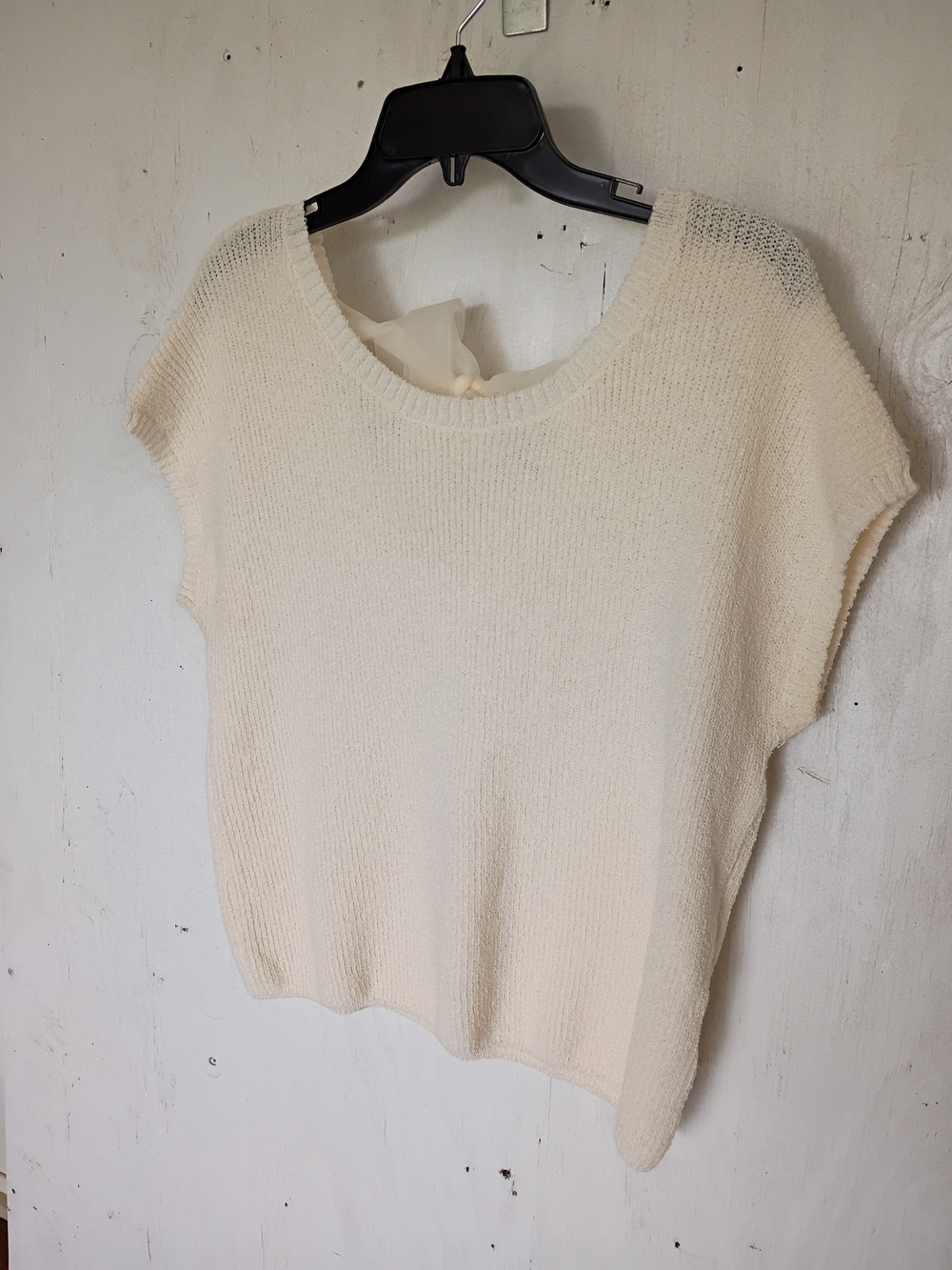 Blu Pepper Cream Scoop-Neck Short Sleeve Knit Top